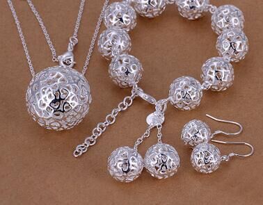 Women's Silver-Plated Geometric Jewellery Set – Bracelet, Necklace & Earrings