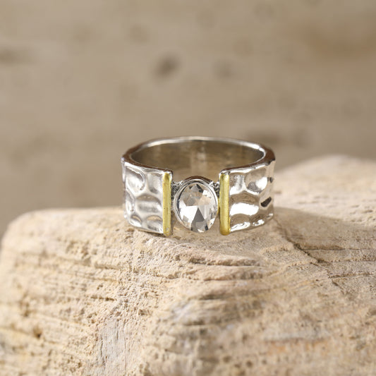 Geometric Hollow-Out Gold Inlay Ring | Vintage Zinc Alloy Ring for Women