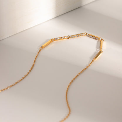 European And American Minimalist Womens 18k Gold Stainless Steel Necklace With Rhinestone Inlay