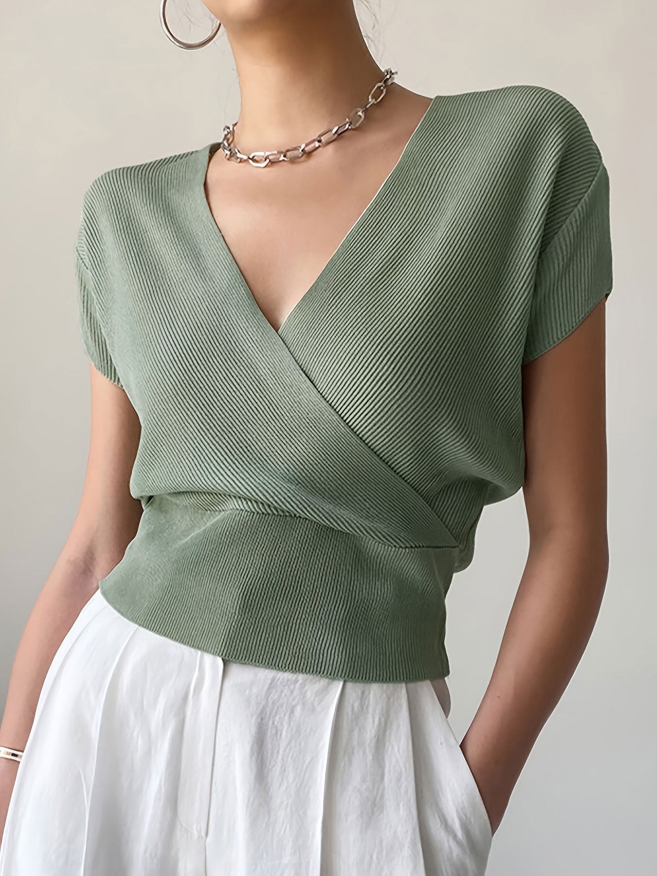 Women's V-Neck Knitted Top | Short-Sleeve High-Waisted Loose Fit Viscose Tee