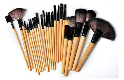 24-Piece Professional Makeup Brush Set – Wooden Handle, PU Carry Bag