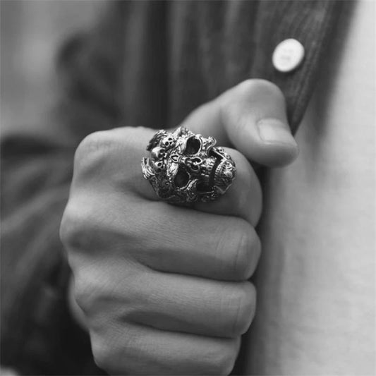 Men's Triple Skull Punk Ring – Domineering Alloy Skeleton Statement Band