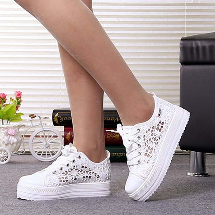 Women's White Canvas Lace-Up Trainers | EU 35–43