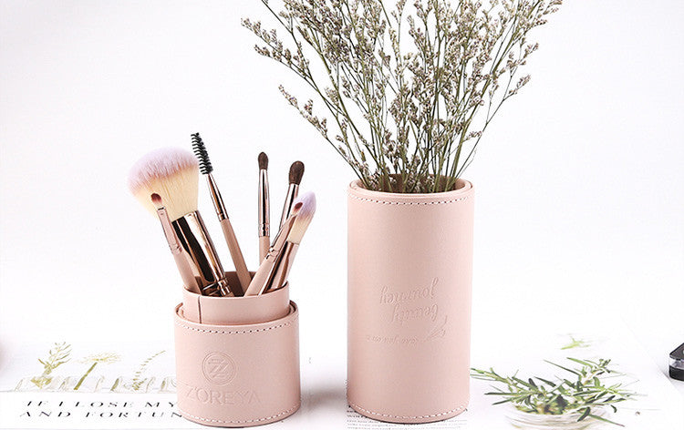 Retractable Travel Makeup Brush – Soft Fibre, Aluminium Handle