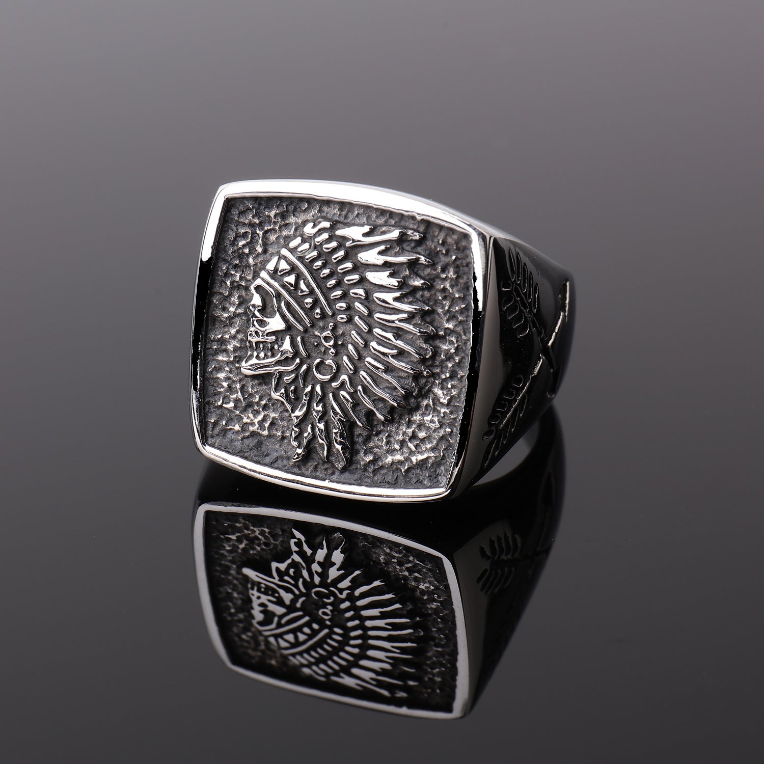 Men's Titanium Steel Indian Totem Ring – Polished Vintage Retro Geometric Band