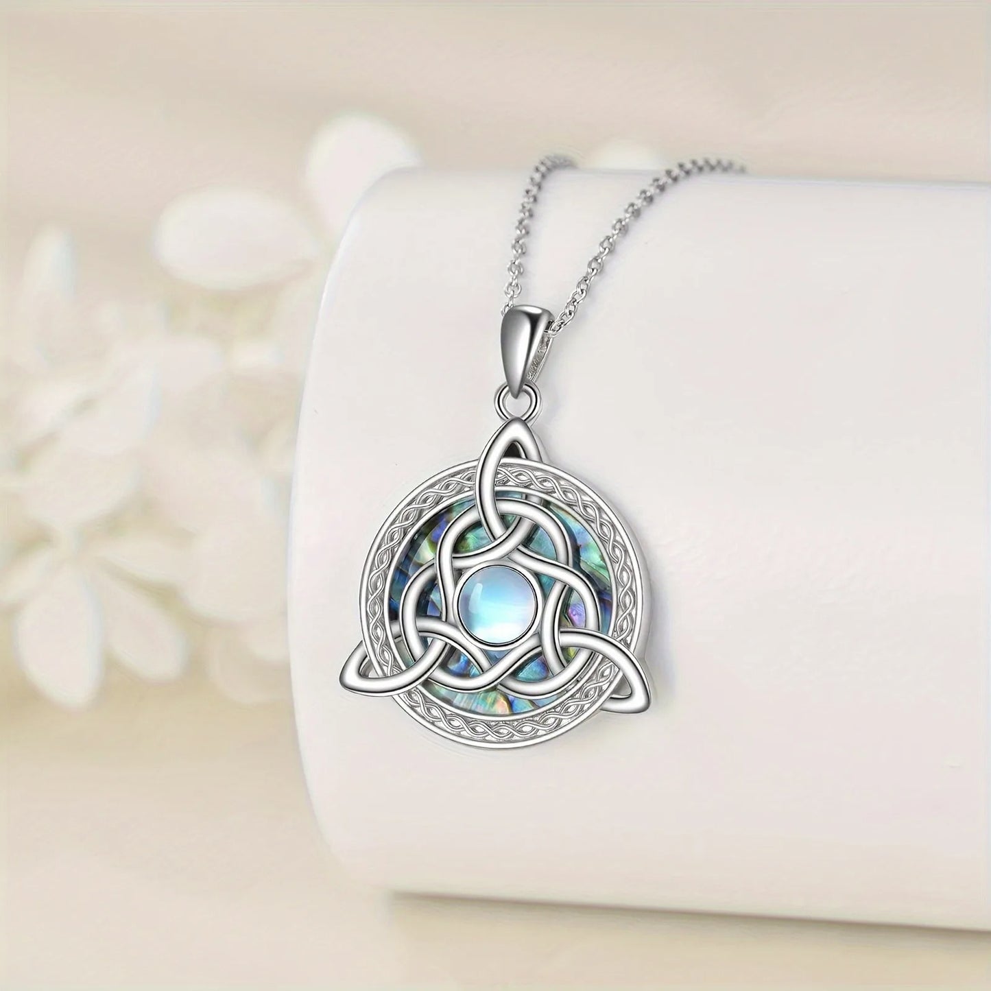 Celtic Knot Pendant Necklace in Zinc Alloy