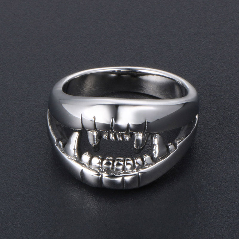 Unisex Titanium Steel Eagle Claw Ring – Vintage Polished Statement Band