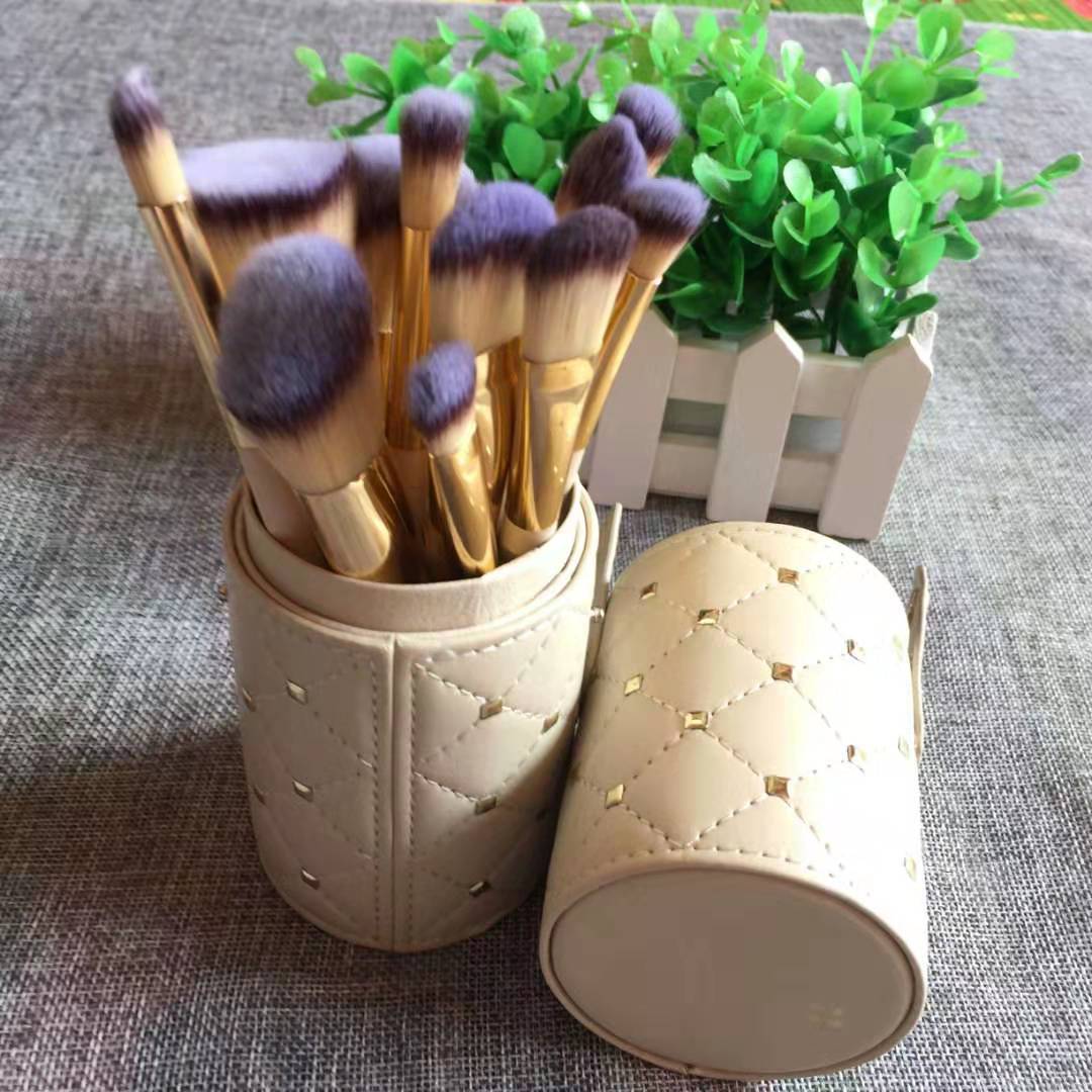 12-Piece Makeup Brush Set with Storage Barrel – Two-Tone Fibre, Wooden Handle