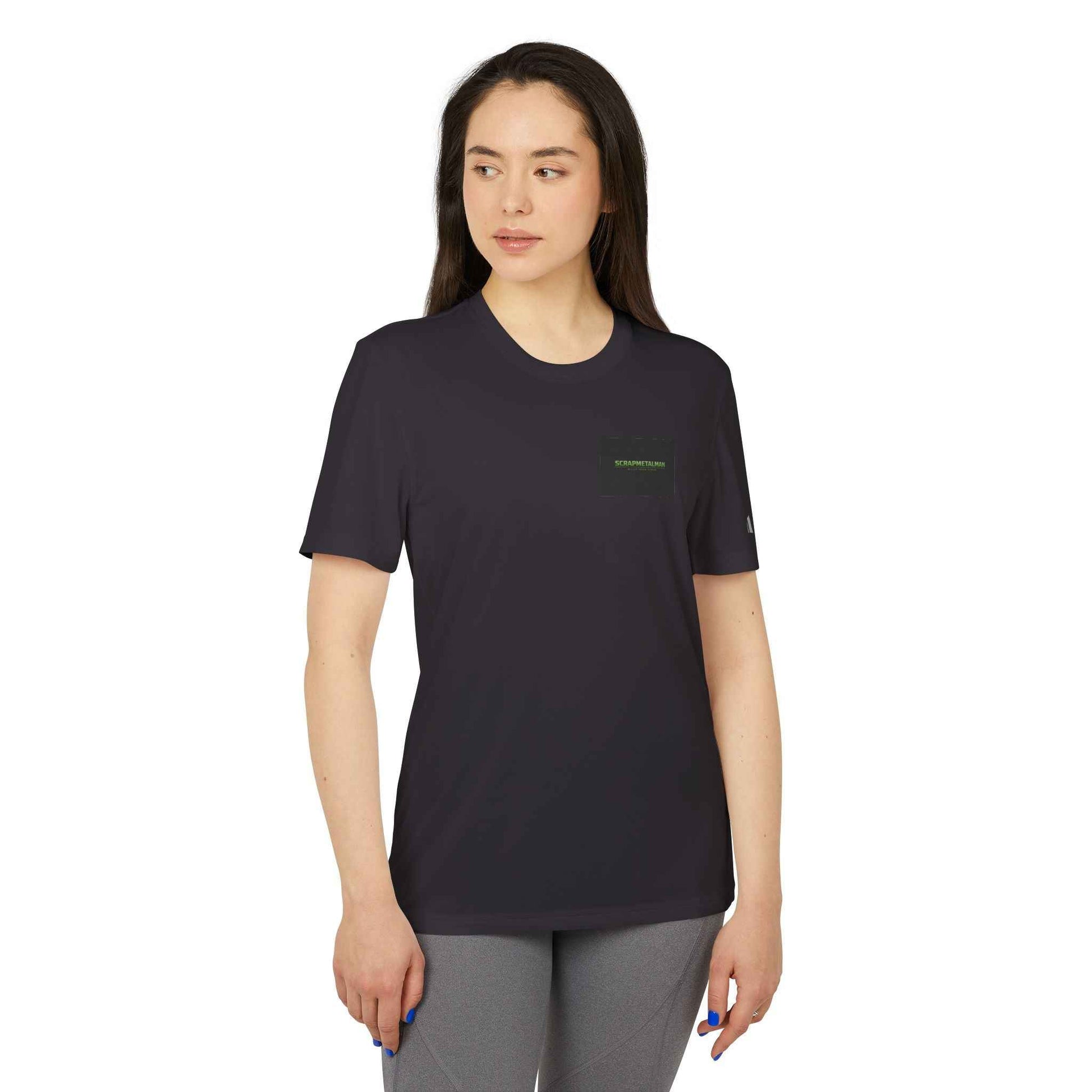 Sport Pocket T-Shirt – Minimal Logo Athletic Tee with UPF 50+