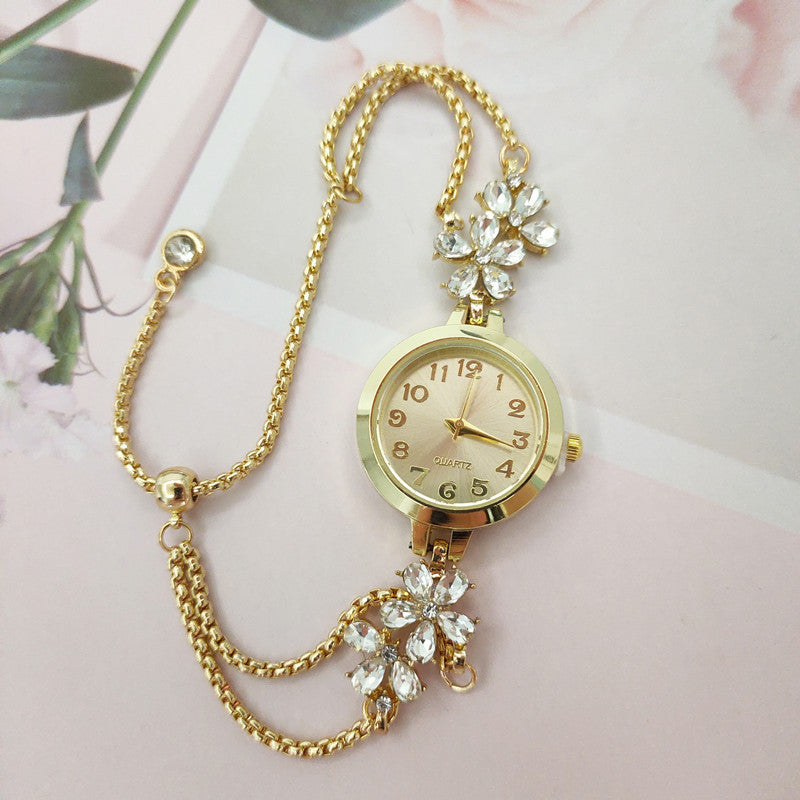 Women's Flower-Shaped Diamond Bracelet Watch | 7 Colours