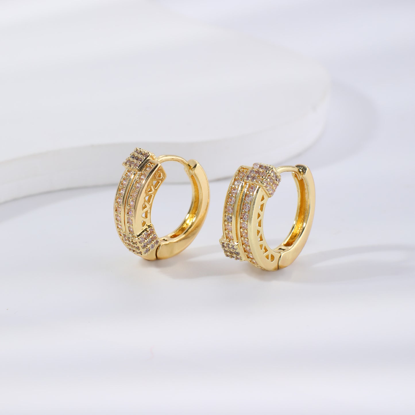 Round Zircon Pendant Ear Clips | Geometric Copper Electroplated Earrings
