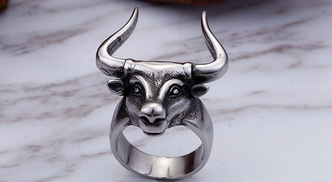 Men's Bull Head Ring – Bold Animal Statement Band US Sizes 8–12