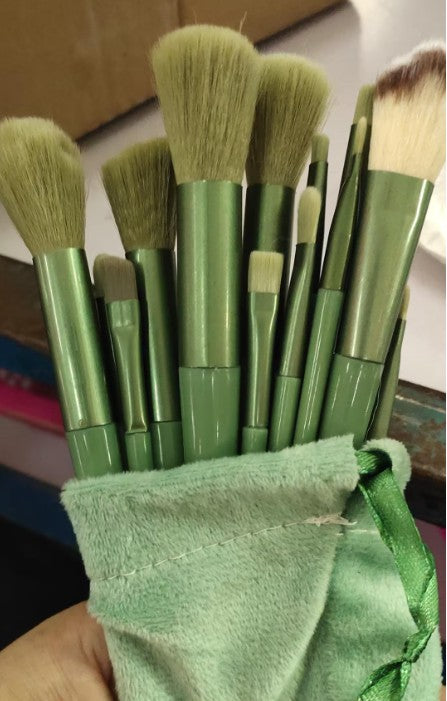 13-Piece Makeup Brush Set – Soft Fibre Bristles, Choice of Packaging