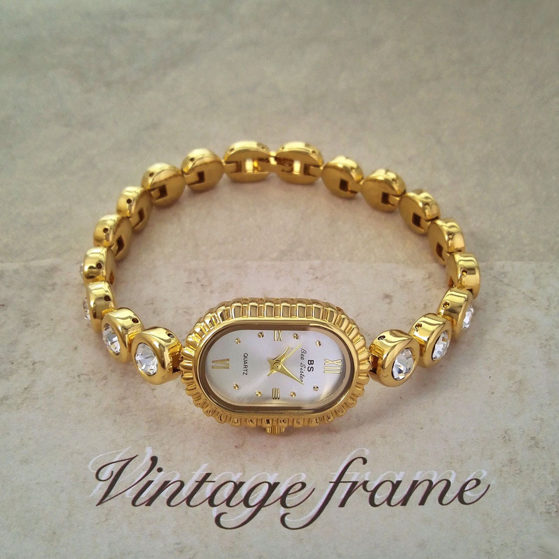 Women's Oval Arch Petite Watch | Mid-Century Light Luxury | 3 Colours