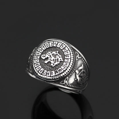Men's Titanium Steel Wolf Head Ring – Vintage Animal Totem Band