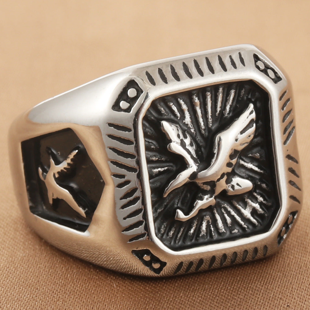 Men's Titanium Steel Eagle Ring | Polished Punk Band Ring in Silver & Gold