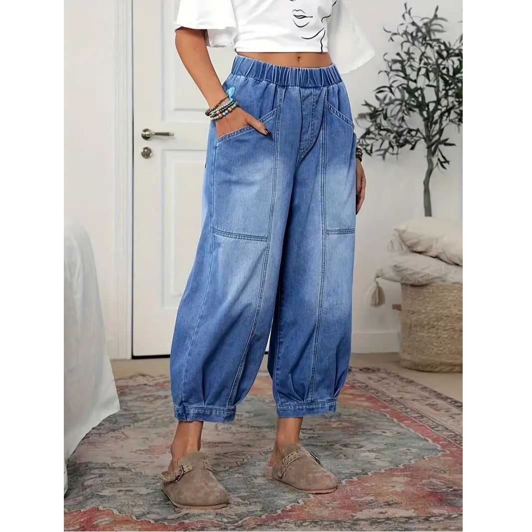 Women's Plus Size Elastic Waist Distressed Denim Capri Pants