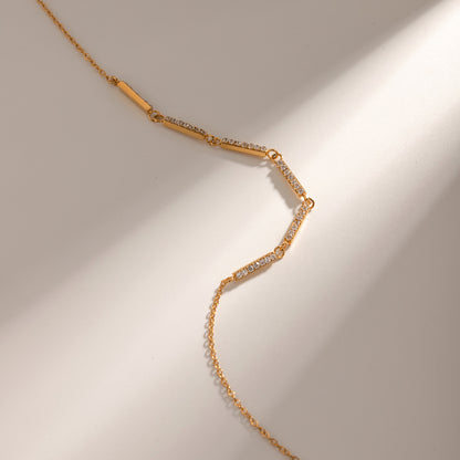 European And American Minimalist Womens 18k Gold Stainless Steel Necklace With Rhinestone Inlay