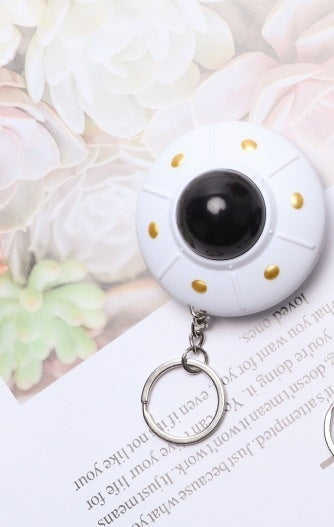 Light-Up Sound Flying Saucer Keychain | Luminous Plastic Pendant | 4 Colours