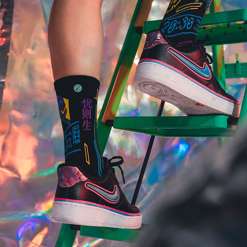 Men's High-Top Graphic Sports Socks – Streetwear Prints