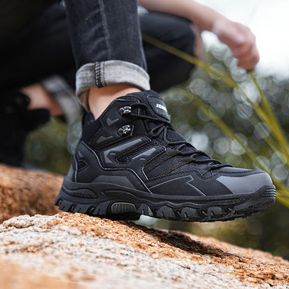 Low-Top Outdoor Hiking Trainers - Flannel Upper Lace-Up Trail Shoes