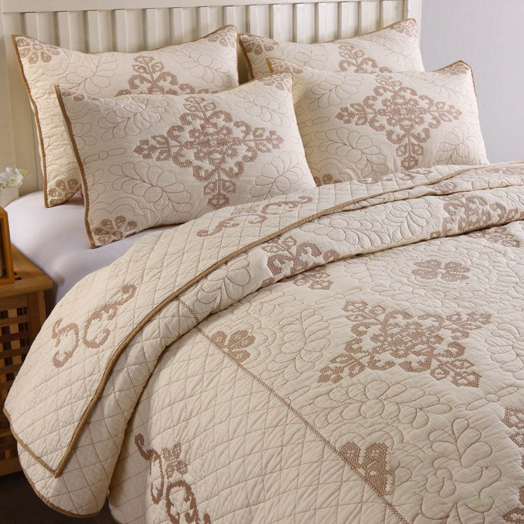 Quilted Pure Cotton Bedding Set – Washed Embroidered 3-Piece Duvet Cover