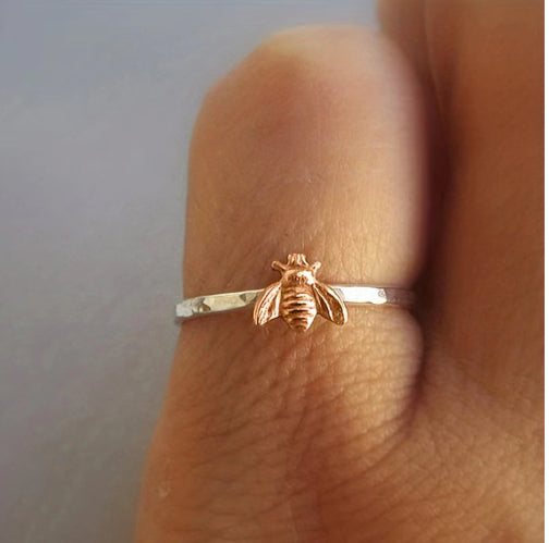 Rose Gold Bee Ring | Electroplated Zinc Alloy Animal Motif Ring for Women