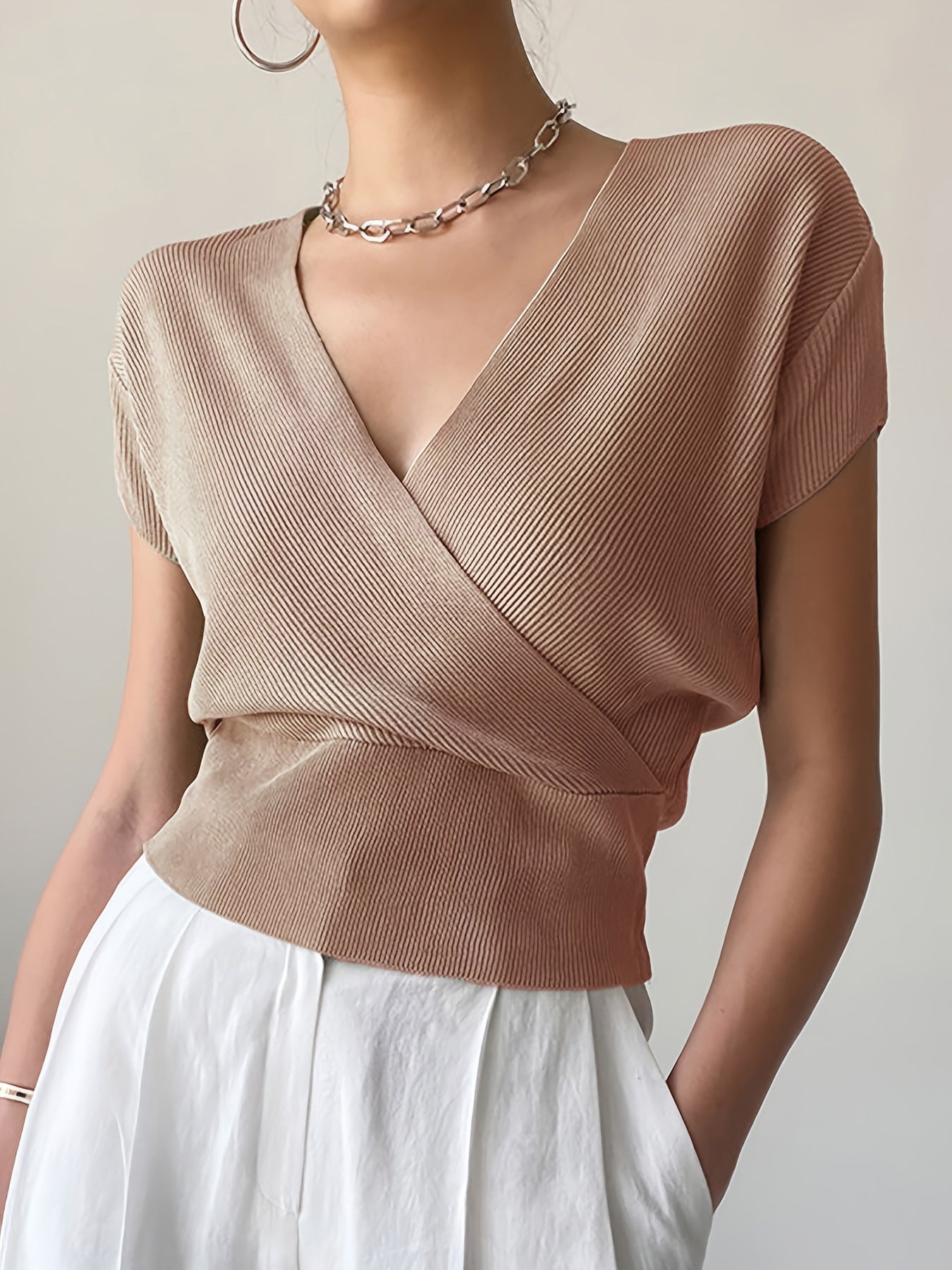 Women's V-Neck Knitted Top | Short-Sleeve High-Waisted Loose Fit Viscose Tee