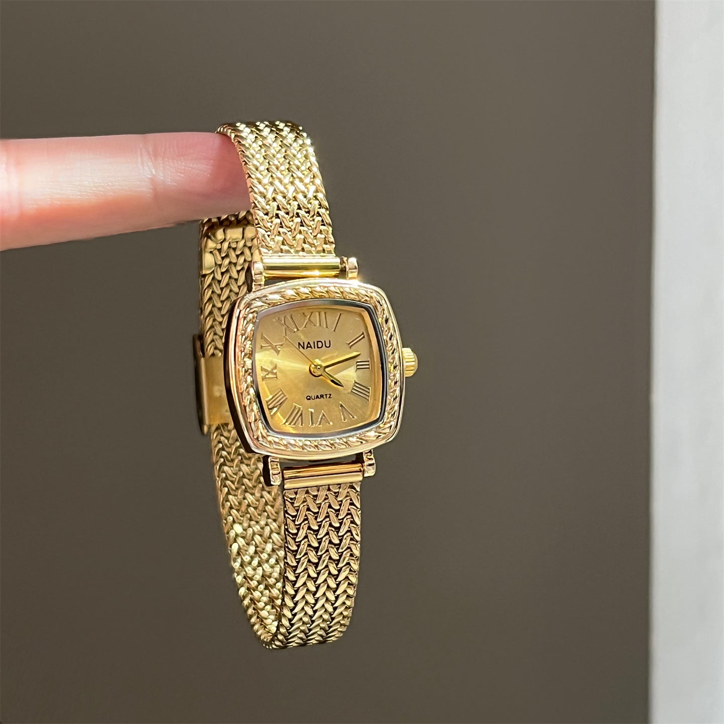 Women's Roman Numeral Square Watch | Alloy Case | 5 Colours