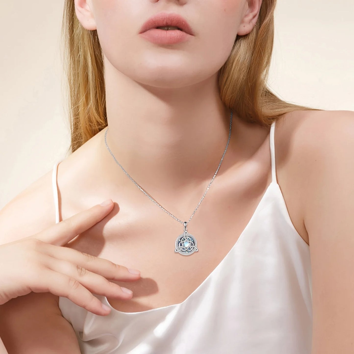 Celtic Knot Pendant Necklace in Zinc Alloy
