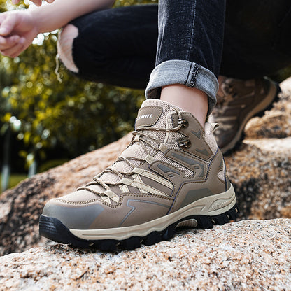 Low-Top Outdoor Hiking Trainers - Flannel Upper Lace-Up Trail Shoes
