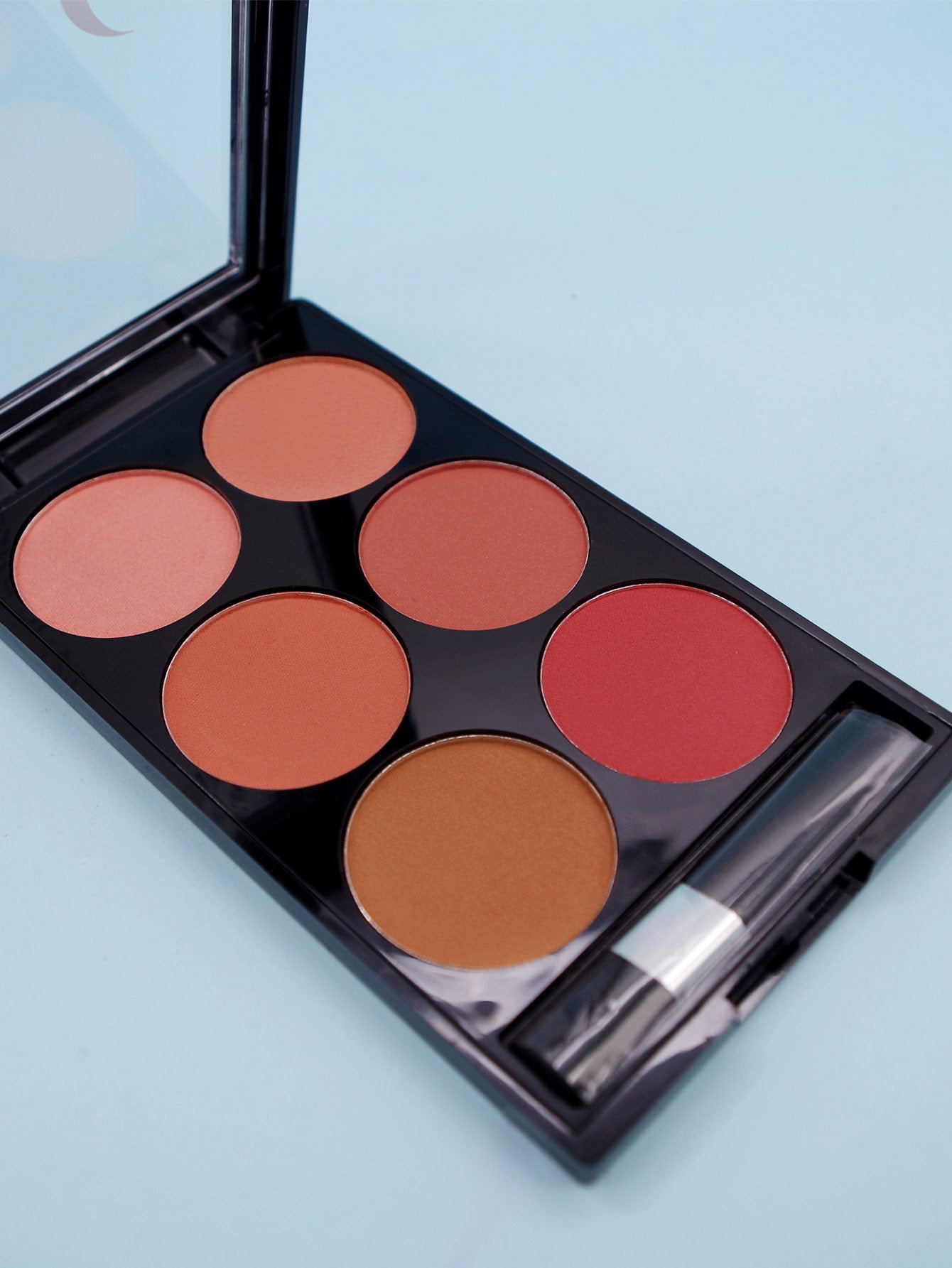 6-Colour Blush & Contour Palette – Buildable Multicolour Makeup Tray 15g