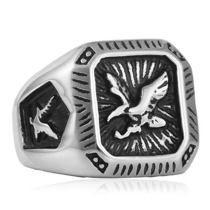 Men's Titanium Steel Eagle Ring | Polished Punk Band Ring in Silver & Gold