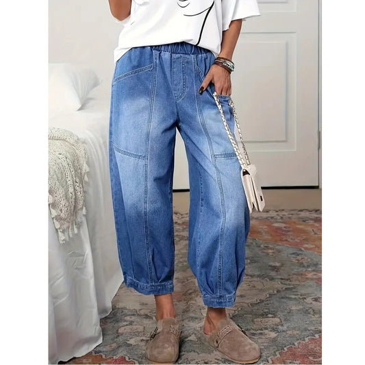 Women's Plus Size Elastic Waist Distressed Denim Capri Pants