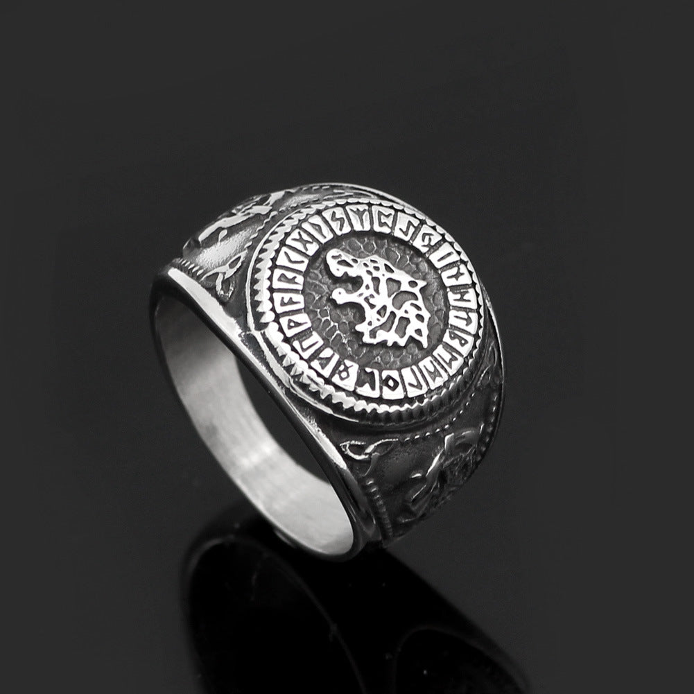 Men's Titanium Steel Wolf Head Ring – Vintage Animal Totem Band