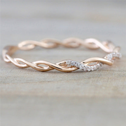 Diamond-Encrusted Twist Design Minimalist Fashion Ring
