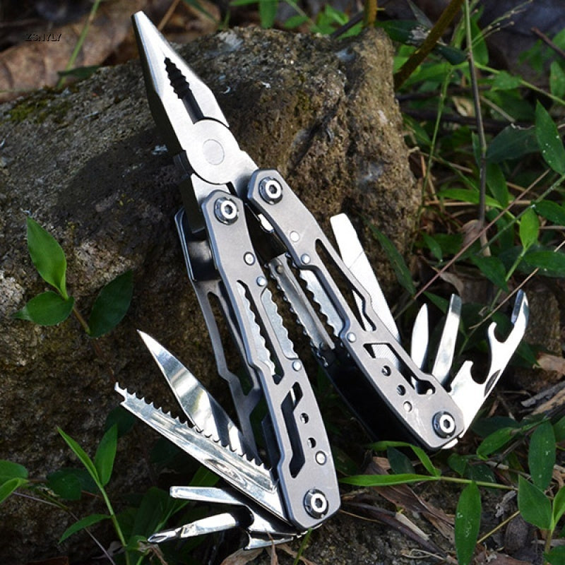 14-in-1 Multi-Tool Folding Pliers – 420 Steel EDC Pocket Tool Black & Silver Grey