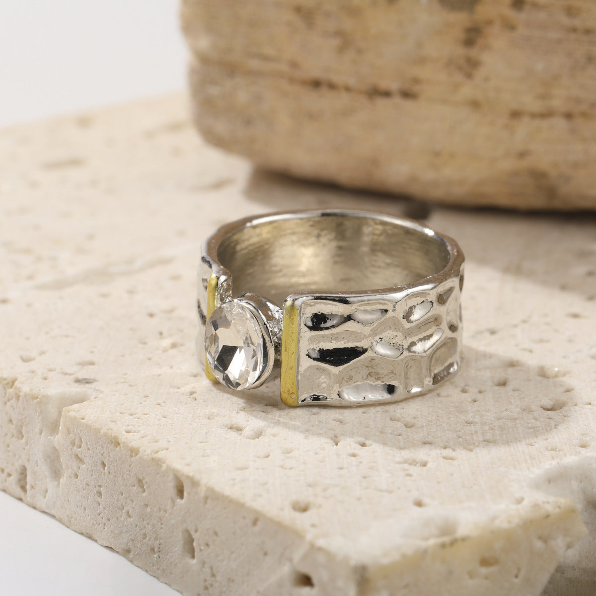 Geometric Hollow-Out Gold Inlay Ring | Vintage Zinc Alloy Ring for Women