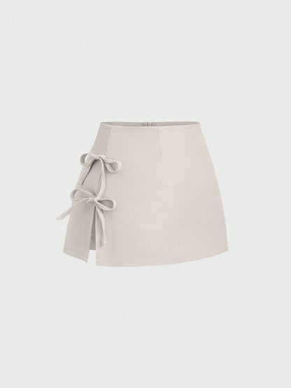 Women's Bow Detail Zip A-Line Mini Skirt