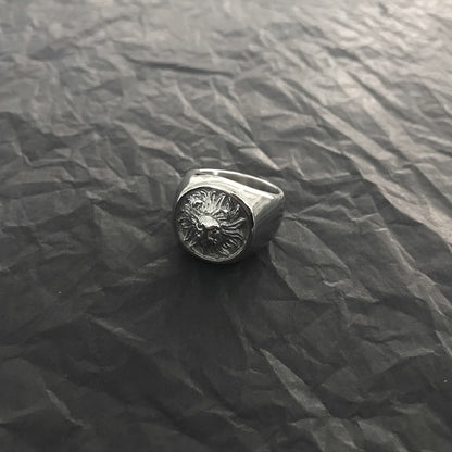 Men's Titanium Steel Lion Head Ring – Retro Wild Hip Hop Statement Band in Silver