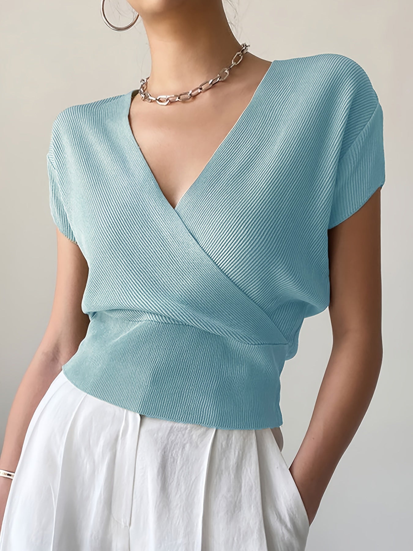 Women's V-Neck Knitted Top | Short-Sleeve High-Waisted Loose Fit Viscose Tee