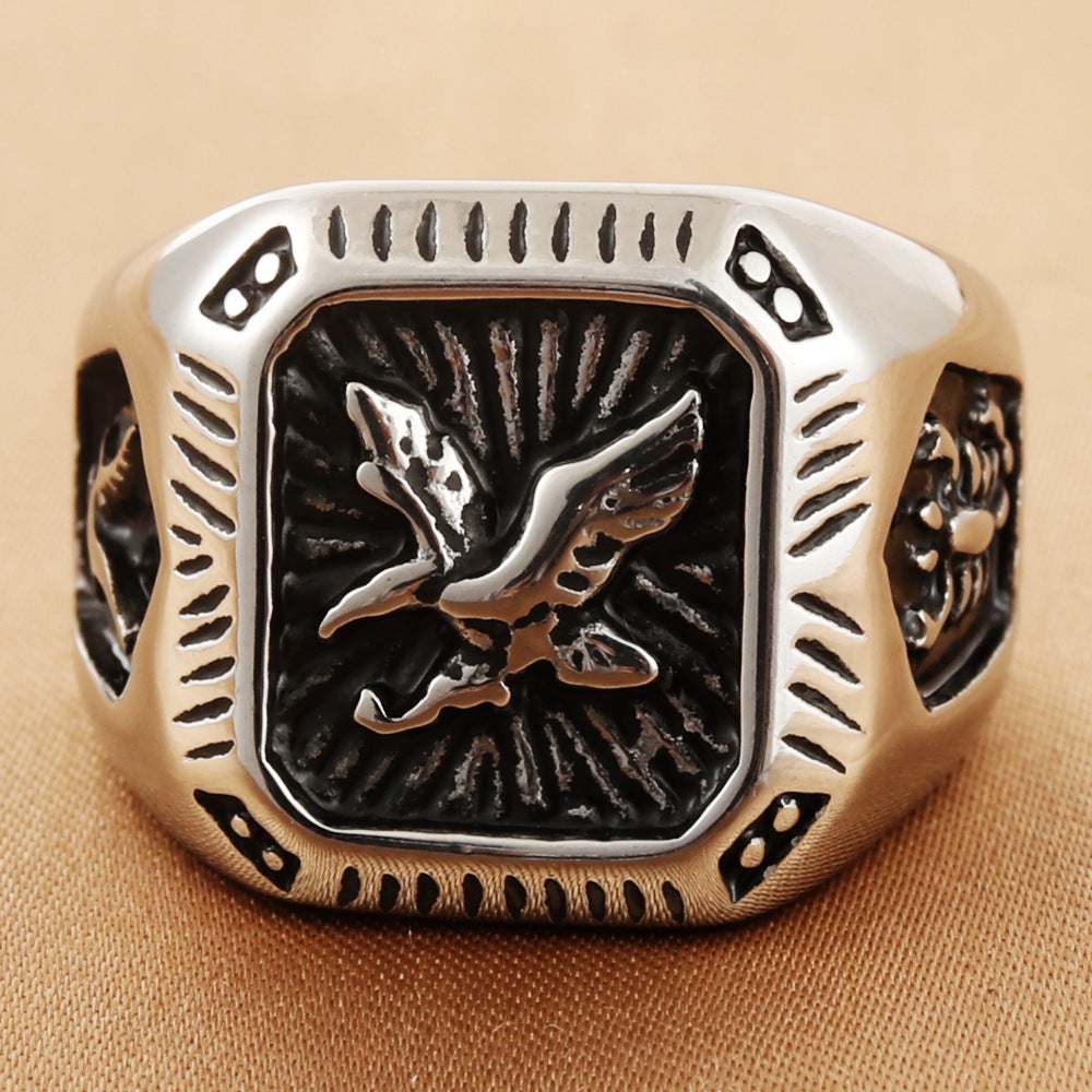 Men's Titanium Steel Eagle Ring | Polished Punk Band Ring in Silver & Gold