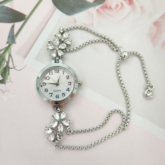 Women's Flower-Shaped Diamond Bracelet Watch | 7 Colours