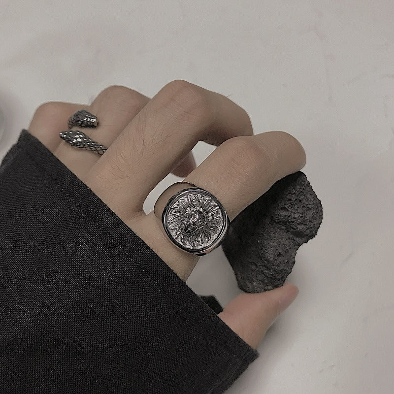 Men's Titanium Steel Lion Head Ring – Retro Wild Hip Hop Statement Band in Silver