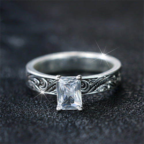 Retro Minimalist White Diamond Ring Casual And Versatile For Women