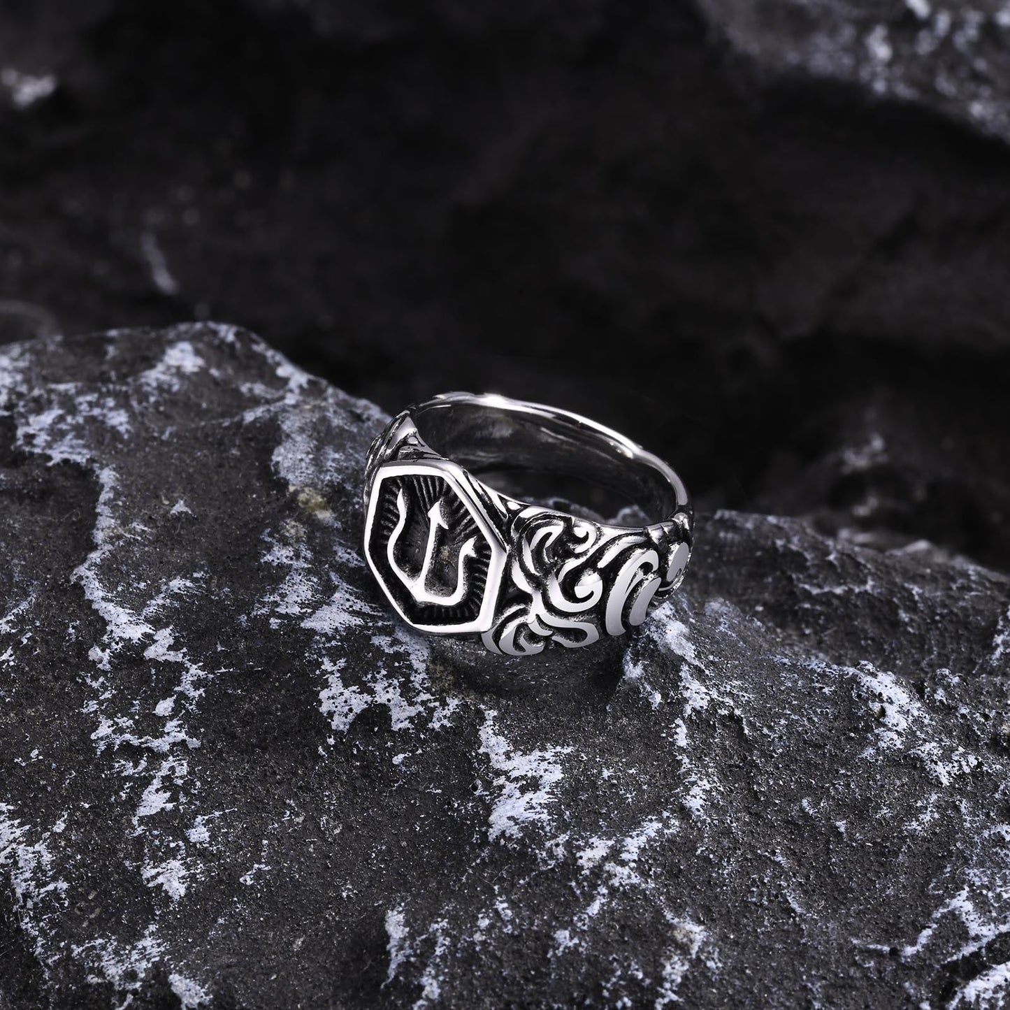 Men's Stainless Steel Trident Ring – Auspicious Cloud Design Steel & Black