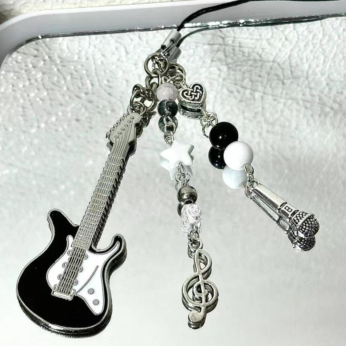 Cartoon Singer Alloy Phone Charm & Keychain Pendant